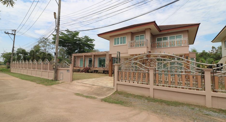 For sale 5 bed house in Mueang Udon Thani, Udon Thani