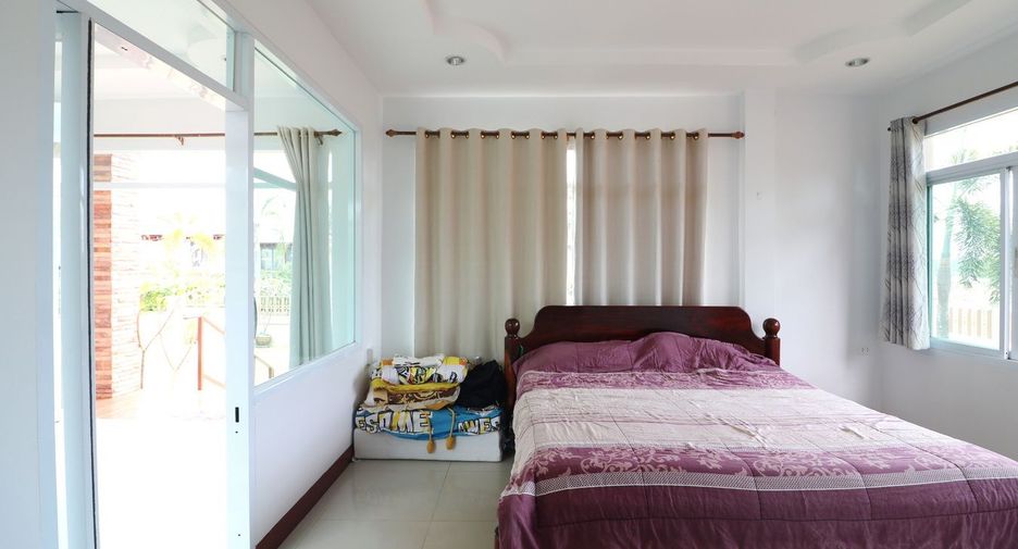For sale 5 bed house in Mueang Udon Thani, Udon Thani