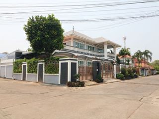 For sale 4 bed house in Mueang Udon Thani, Udon Thani