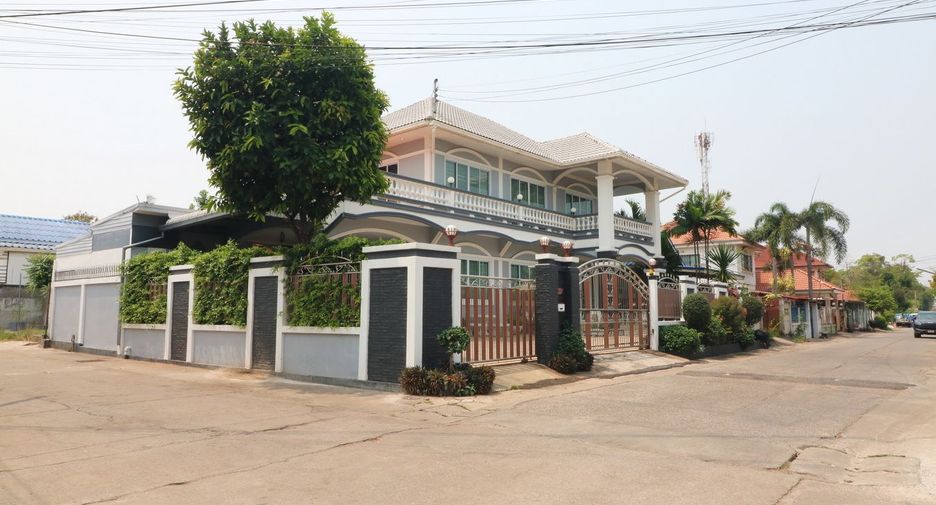 For sale 4 bed house in Mueang Udon Thani, Udon Thani