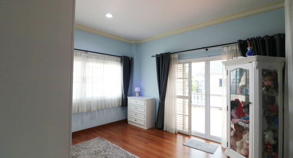 For sale 4 bed house in Mueang Udon Thani, Udon Thani