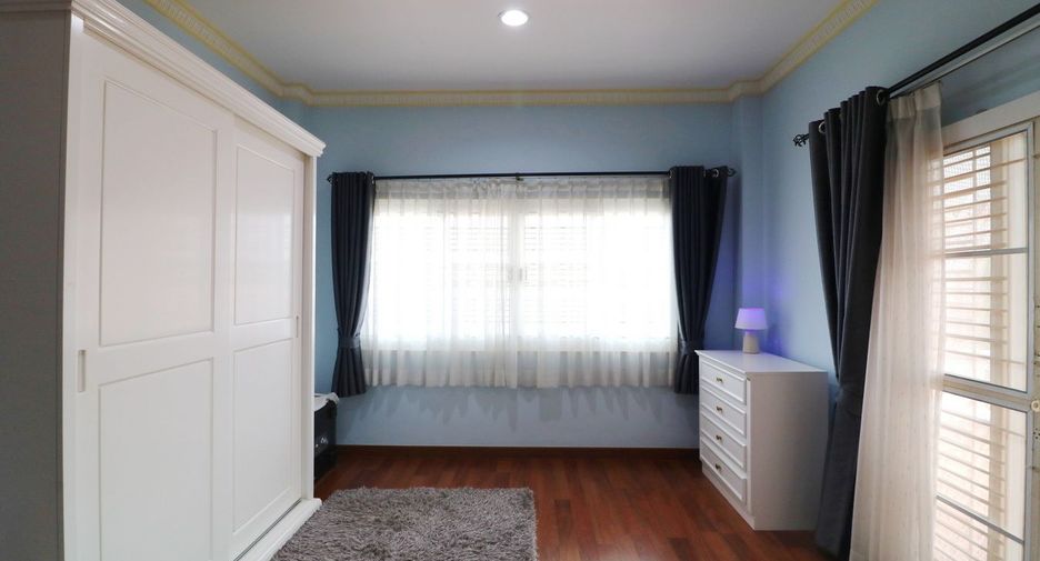 For sale 4 bed house in Mueang Udon Thani, Udon Thani