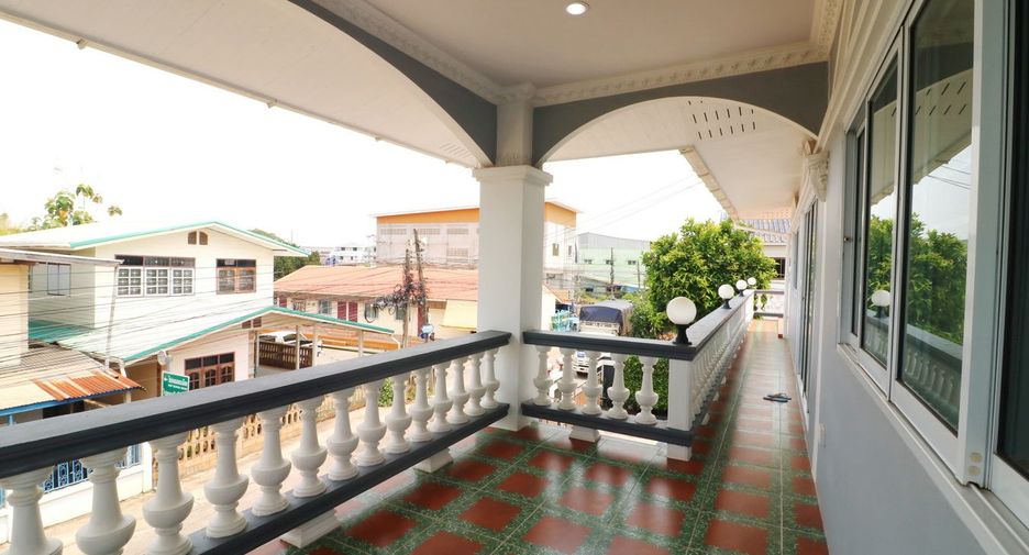 For sale 4 bed house in Mueang Udon Thani, Udon Thani