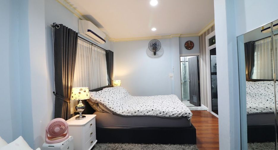 For sale 4 bed house in Mueang Udon Thani, Udon Thani