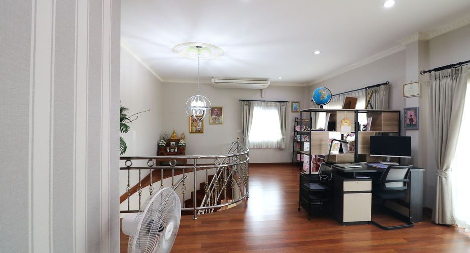 For sale 4 bed house in Mueang Udon Thani, Udon Thani