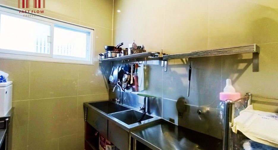 For sale 40 bedrooms apartment in Don Mueang, Bangkok