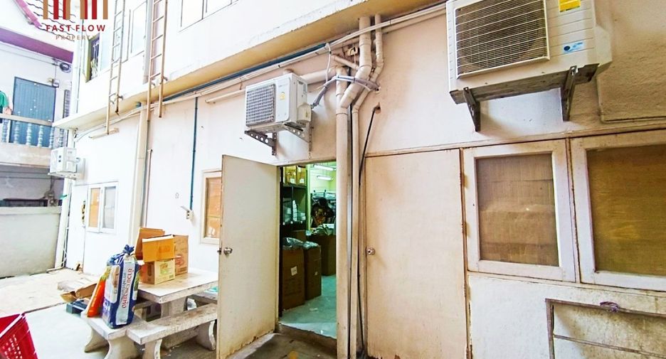 For sale 40 bedrooms apartment in Don Mueang, Bangkok