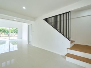 出租 2 卧室 联排别墅 在 San Sai, Chiang Mai