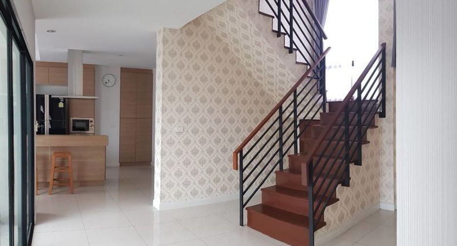 For rent and for sale 3 bedrooms house in Si Racha, Chonburi
