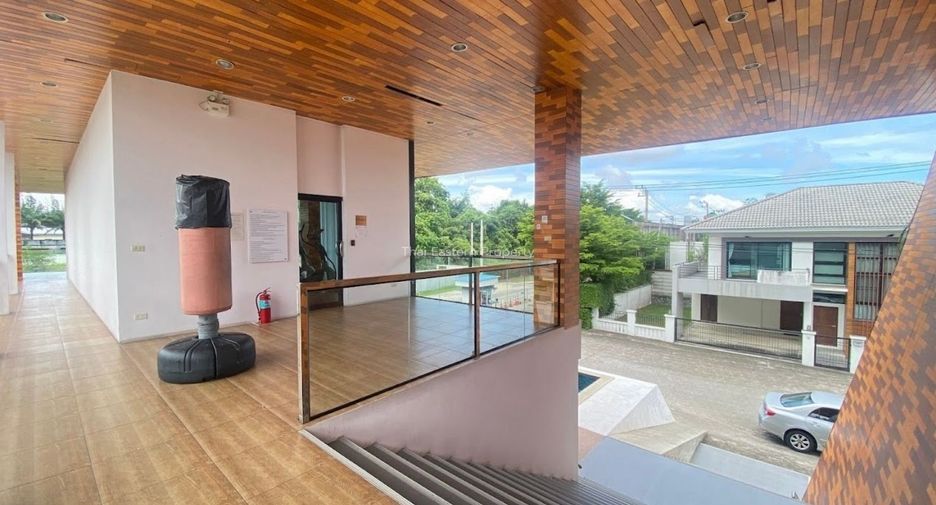 For rent and for sale 3 bedrooms house in Si Racha, Chonburi
