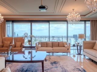For rent そして for sale 3 Beds condo in Pathum Wan, Bangkok