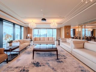 For rent そして for sale 3 Beds condo in Pathum Wan, Bangkok