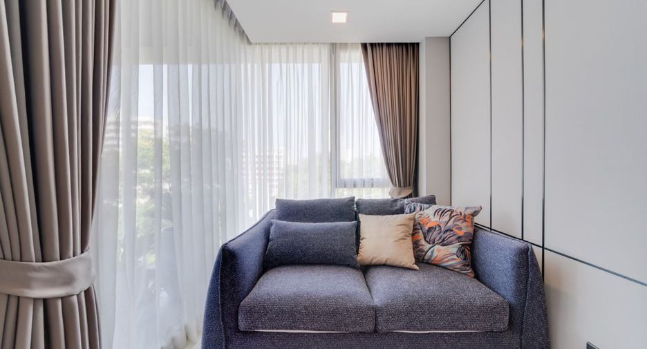 For rent 3 bedrooms condo in Watthana, Bangkok