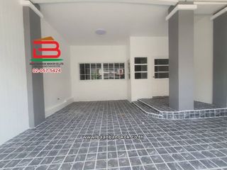 For sale 3 bed townhouse in Thanyaburi, Pathum Thani