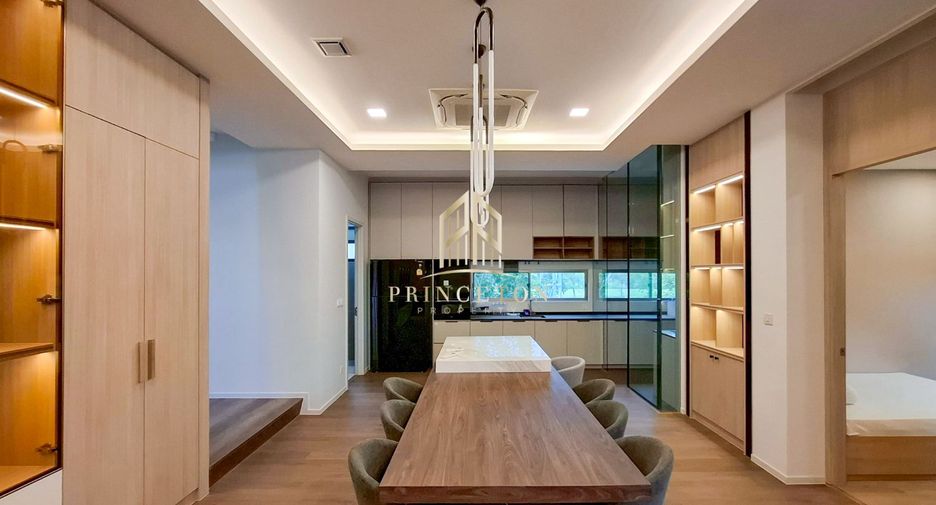 For rent and for sale 4 bedrooms house in Saphan Sung, Bangkok