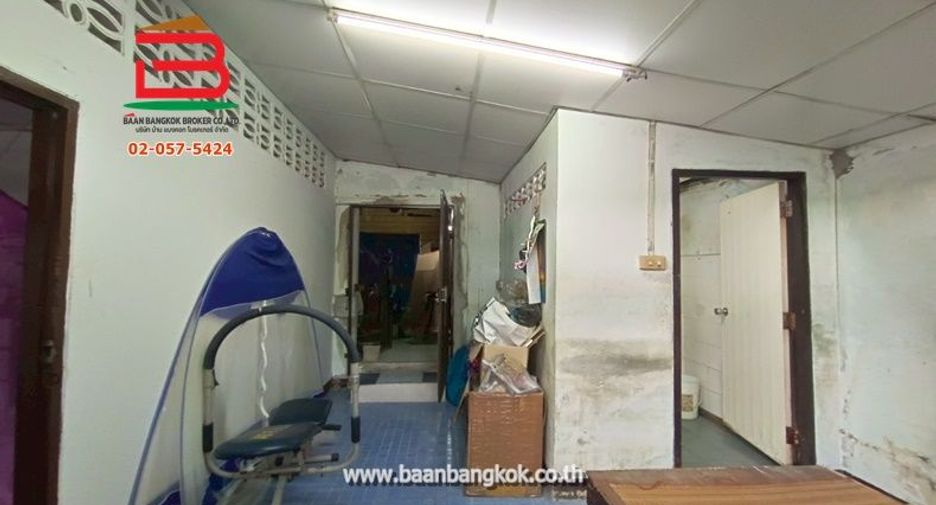 For sale 2 bedrooms townhouse in Lak Si, Bangkok