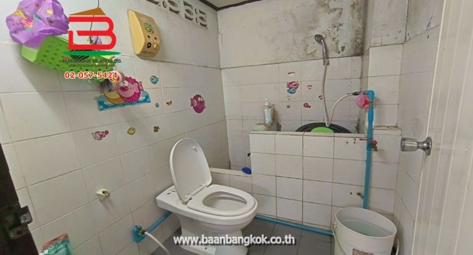 For sale 2 bedrooms townhouse in Lak Si, Bangkok