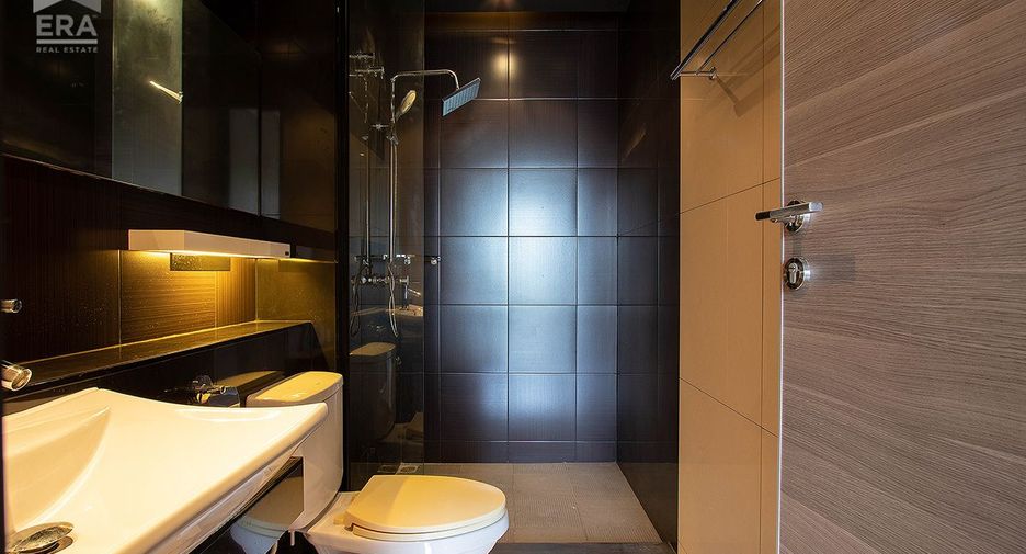 For sale 1 bed condo in Mueang Rayong, Rayong