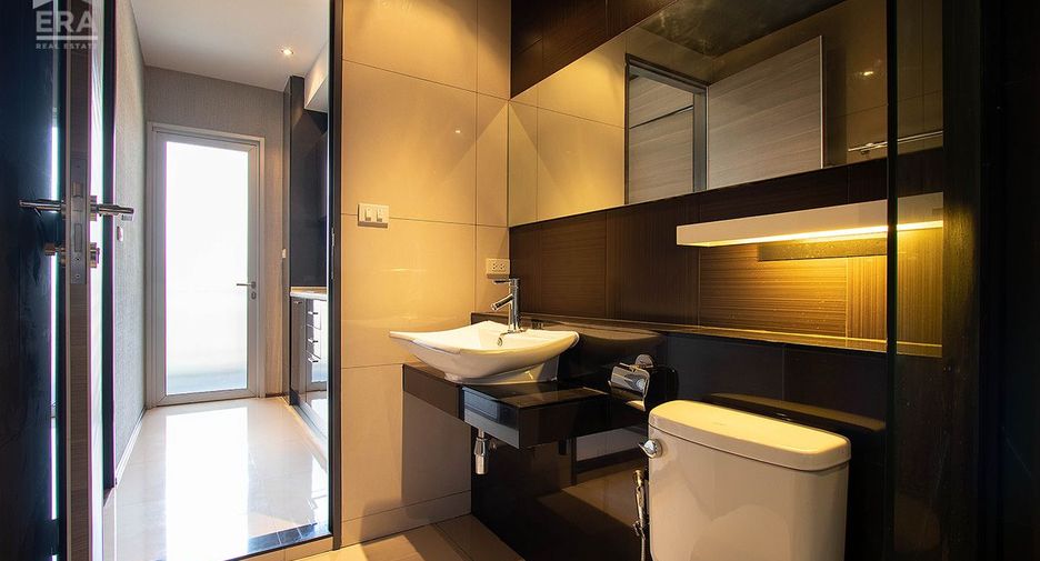 For sale 1 bed condo in Mueang Rayong, Rayong
