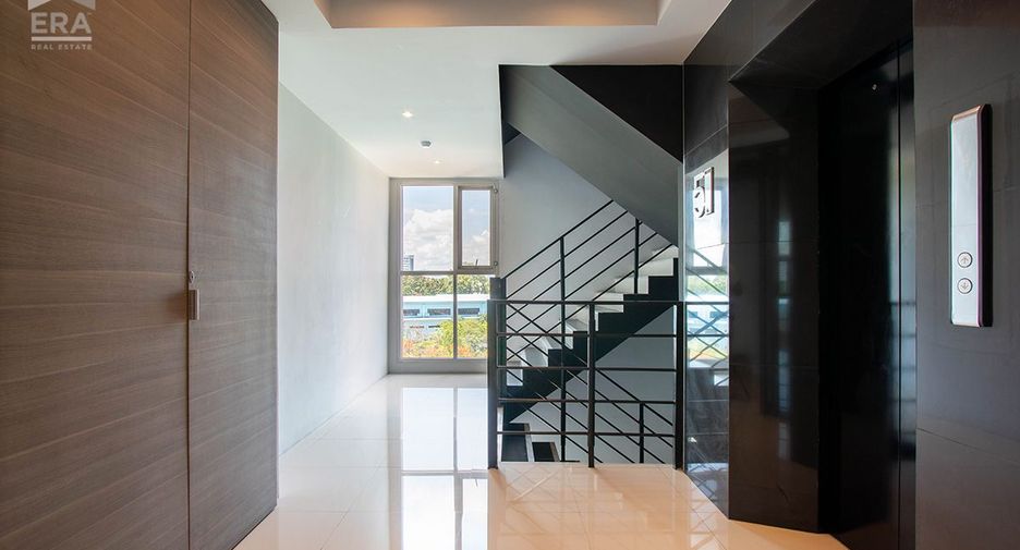 For sale 1 bed condo in Mueang Rayong, Rayong