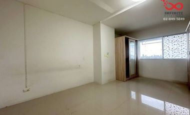 For sale 2 bed condo in Prawet, Bangkok