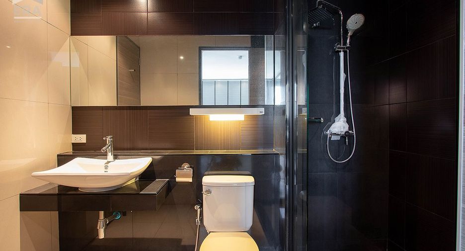 For sale 1 bed condo in Mueang Rayong, Rayong