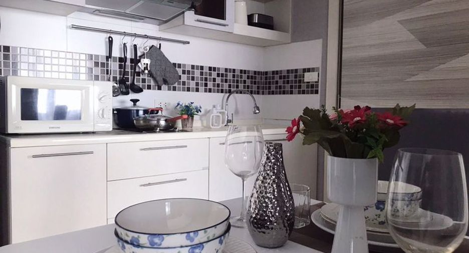 For rent 2 bedrooms condo in Si Racha, Chonburi
