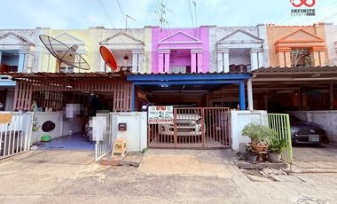For sale 2 bed townhouse in Bang Khen, Bangkok