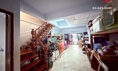 For sale 2 bed townhouse in Bang Khen, Bangkok