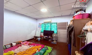 For sale 2 bed townhouse in Bang Khen, Bangkok