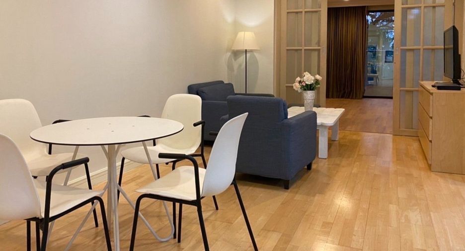 For rent 2 bedrooms condo in Pathum Wan, Bangkok