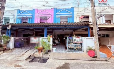 For sale 2 bed townhouse in Bang Khen, Bangkok