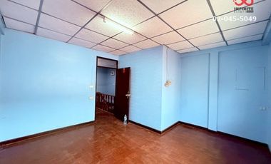 For sale 2 bed townhouse in Bang Khen, Bangkok