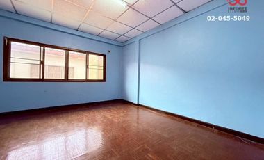 For sale 2 bed townhouse in Bang Khen, Bangkok