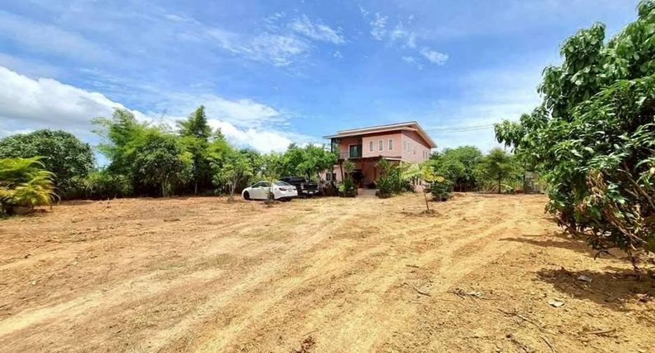 Casa en venta de 3 habitaciones en Bang Lamung, Chonburi
