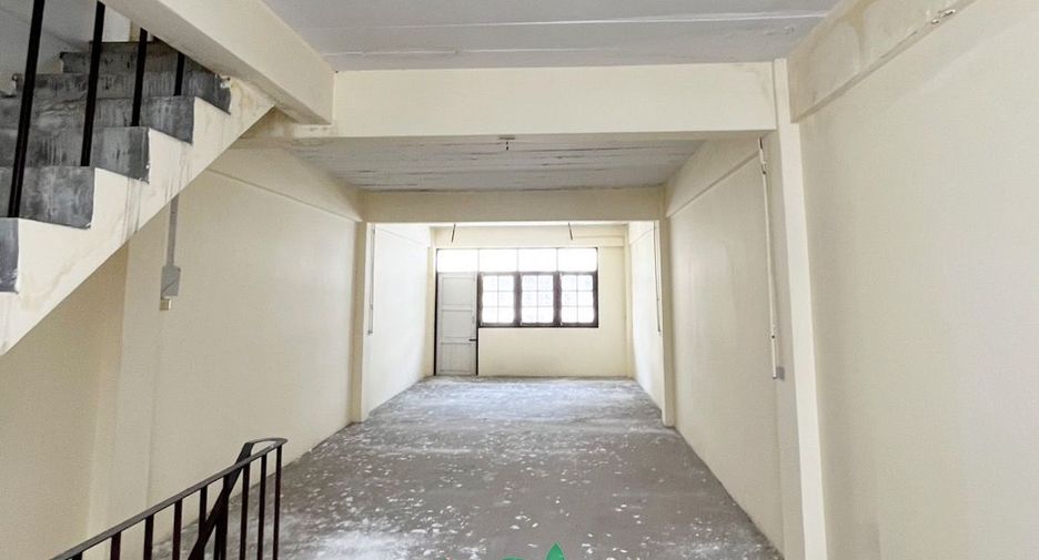For sale retail Space in Taling Chan, Bangkok