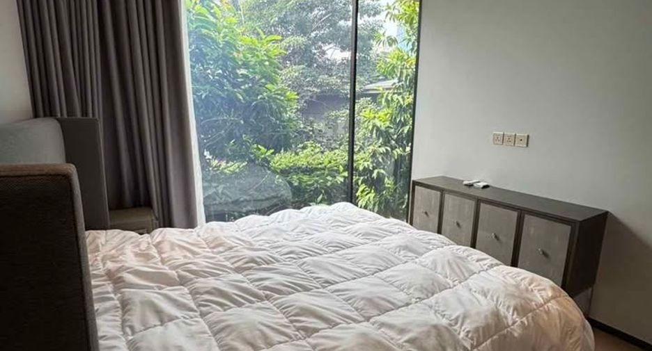 For rent 2 bedrooms condo in Watthana, Bangkok