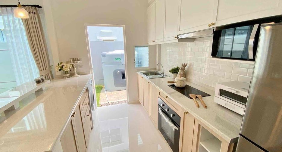 For sale and for rent 3 bedrooms townhouse in Prawet, Bangkok