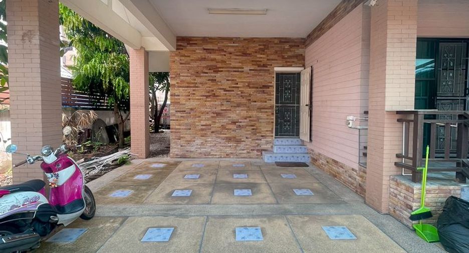 For sale 1 bed house in Si Racha, Chonburi