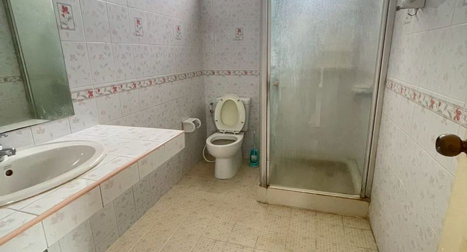 For sale 1 bed house in Si Racha, Chonburi