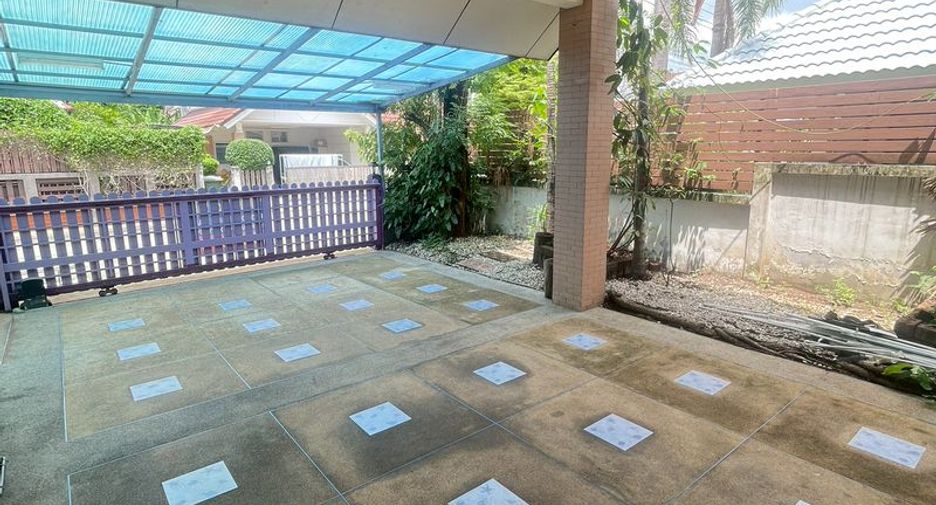 For sale 1 bed house in Si Racha, Chonburi