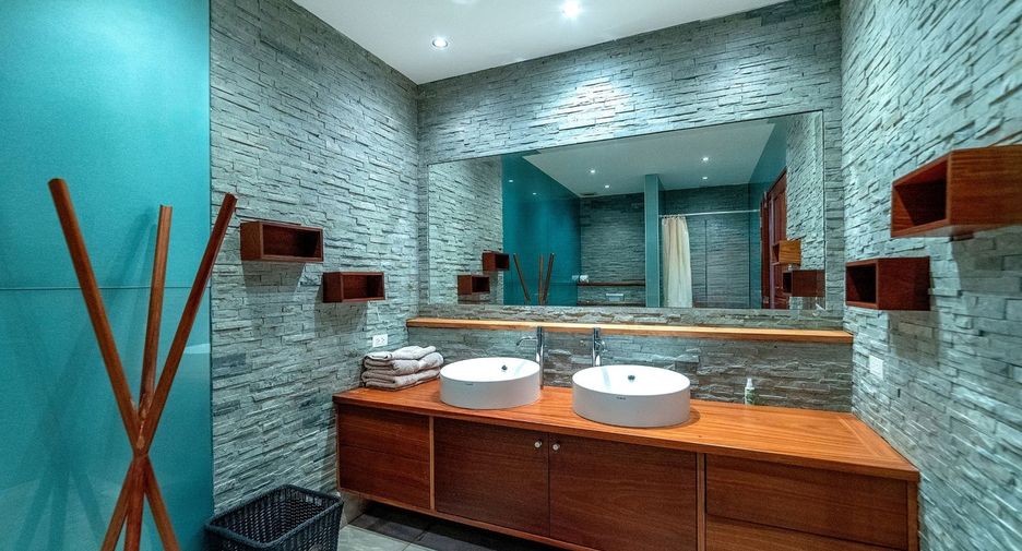 Haus zum Kauf mit 7 Zimmer in Bang Lamung, Chonburi