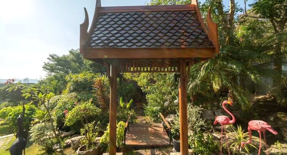 Haus zum Kauf mit 7 Zimmer in Bang Lamung, Chonburi