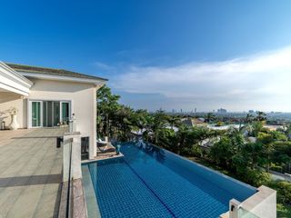 Haus zum Kauf mit 7 Zimmer in Bang Lamung, Chonburi