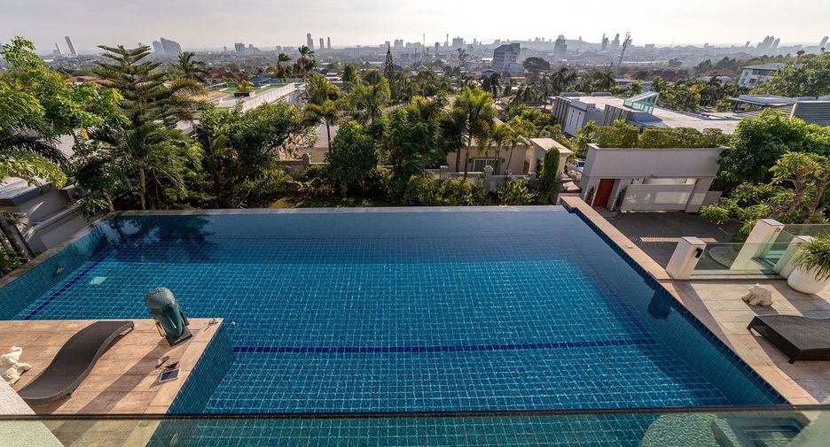 Haus zum Kauf mit 7 Zimmer in Bang Lamung, Chonburi