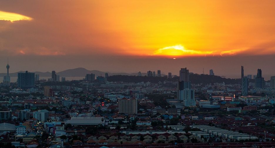 Haus zum Kauf mit 7 Zimmer in Bang Lamung, Chonburi