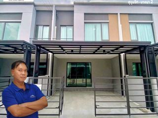 For rent 3 bed townhouse in Bang Phli, Samut Prakan