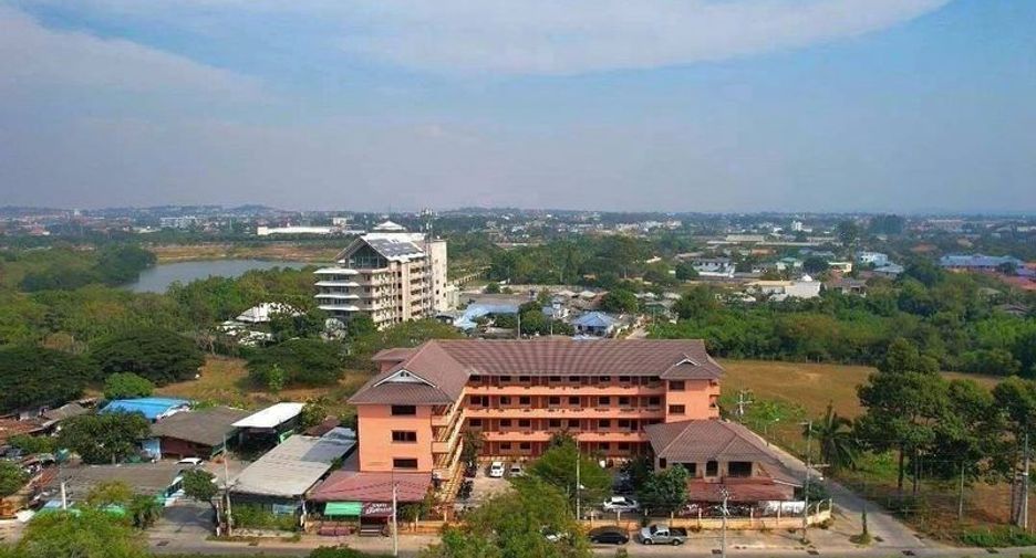 For sale 64 bedrooms apartment in Si Racha, Chonburi