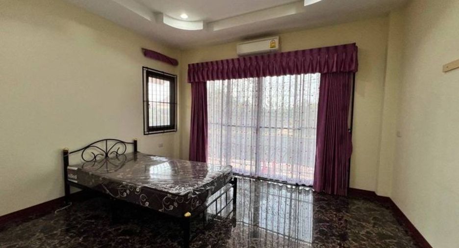 For sale 64 bedrooms apartment in Si Racha, Chonburi