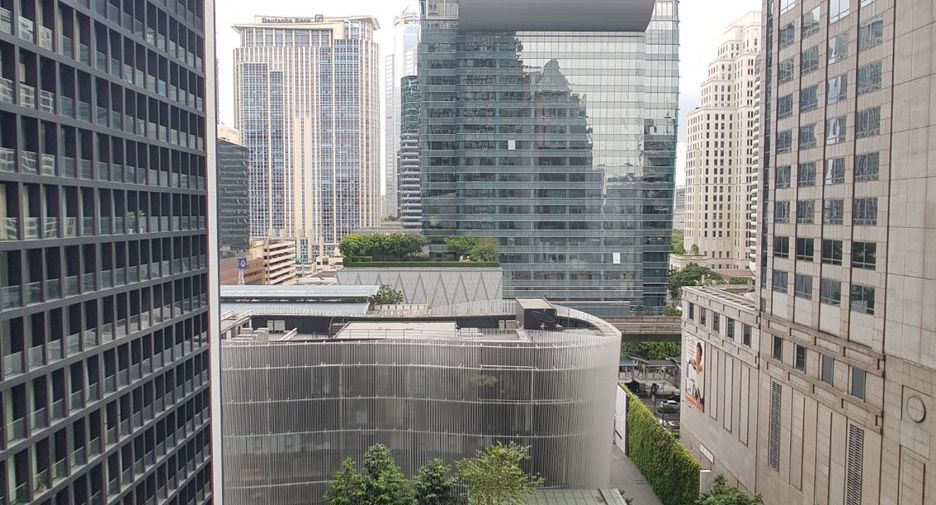 For rent 1 bed condo in Pathum Wan, Bangkok